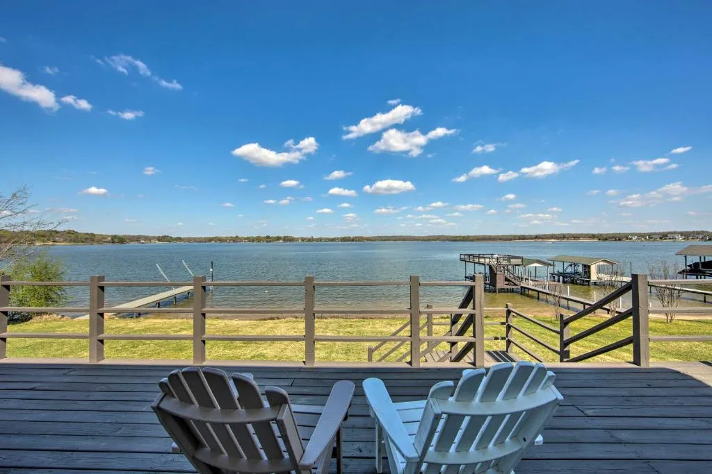Cedar Cove Ranch: another view