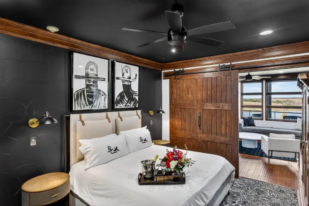 Rough Creek Lodge Ranch and Resort: another view